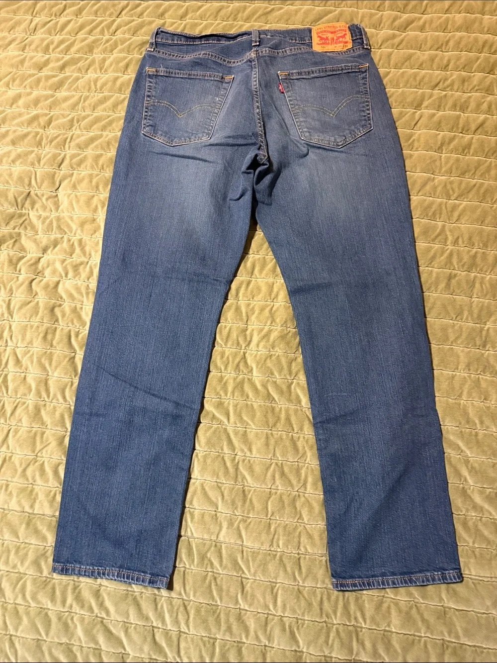 Levi's 541 34x32 Men's Straight Jeans in Blue Denim with Tan Patch